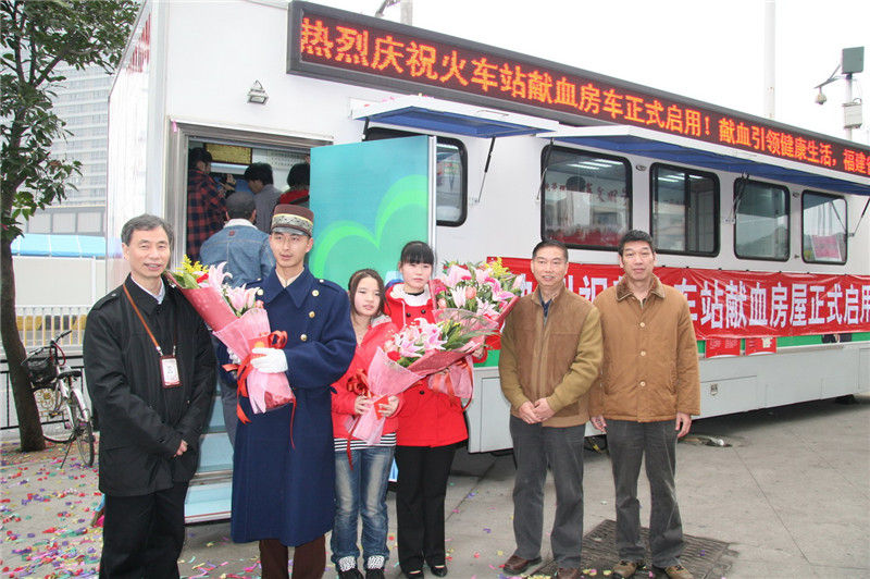 獻(xiàn)血房車投入使用需要注意什么呢？02